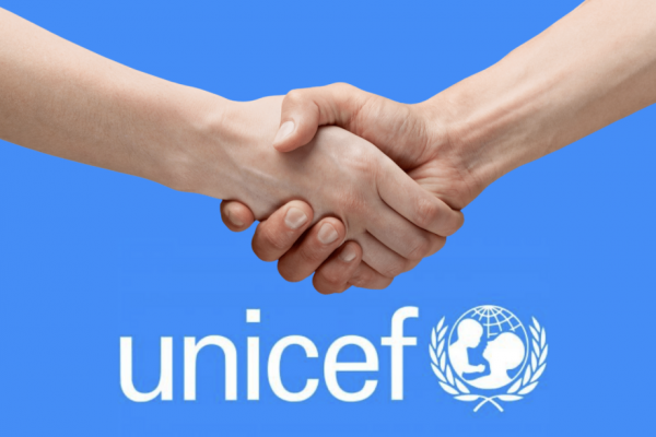 Partenariat entre l'UNICEF et Stéphanie Dillière Brooks